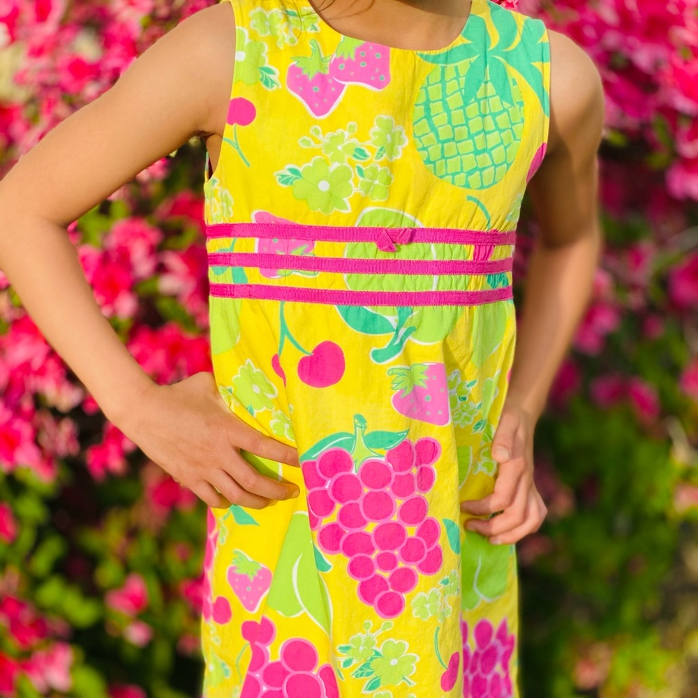 Lilly Pulitzer Yellow Pineapple Grape Strawberry